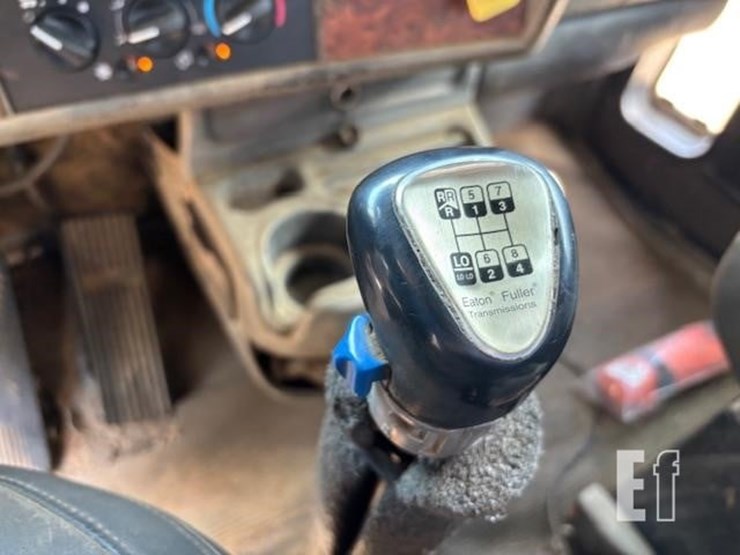 2006-kenworth-t800-image-14