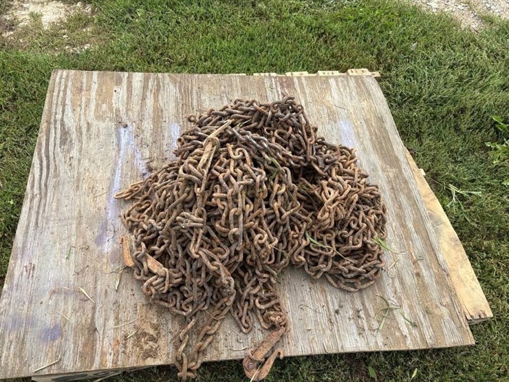 18.4---38-tire-chains-image-2