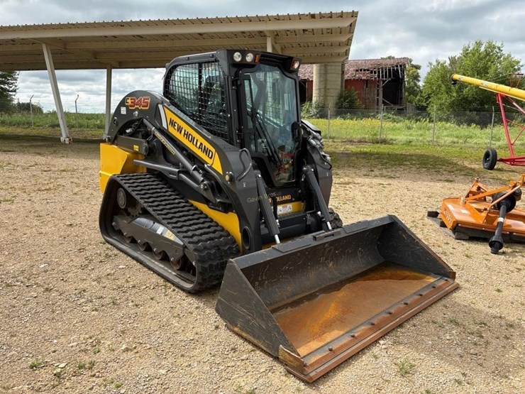 2023-new-holland-c345-image-3