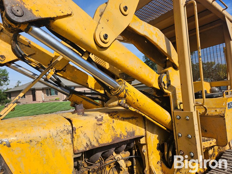 john-deere-450-image-11