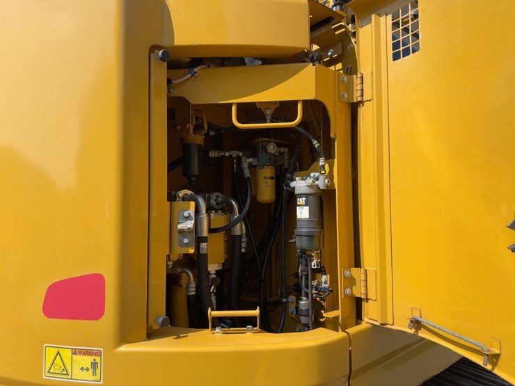 2016-caterpillar-325flcr-hydraulic-excavator-image-32