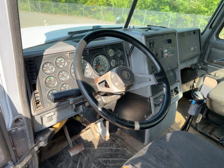 1998-mack-e7-454-image-31