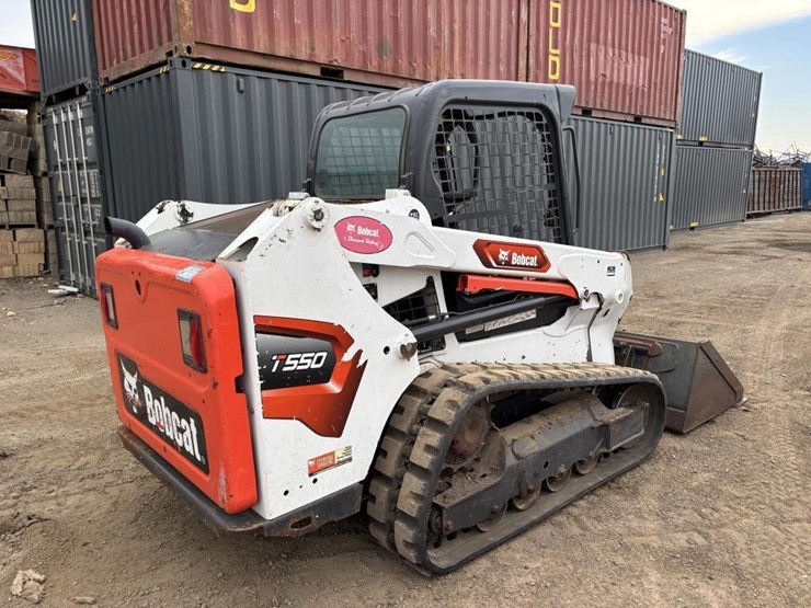 2022-bobcat-t550-image-3