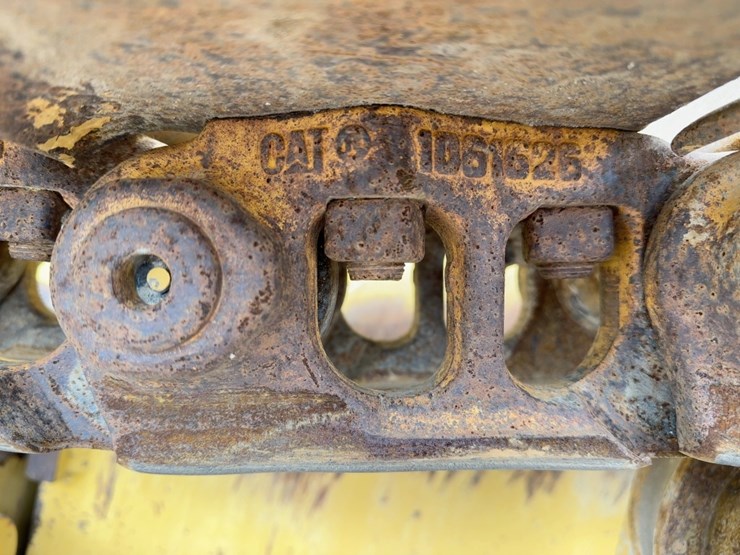 2016-caterpillar-d6k2-xl-image-28
