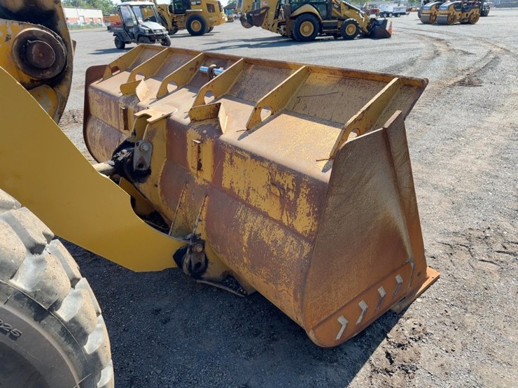 1985-caterpillar-950b-image-11