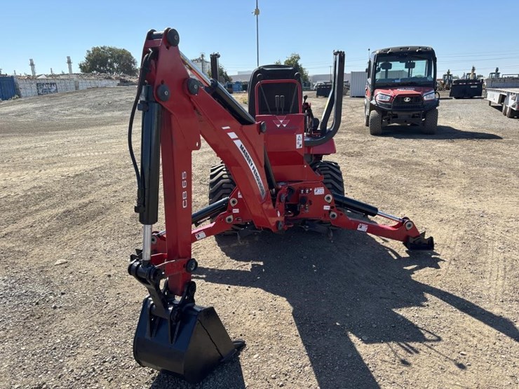 2017-massey-ferguson-gc1710-image-8
