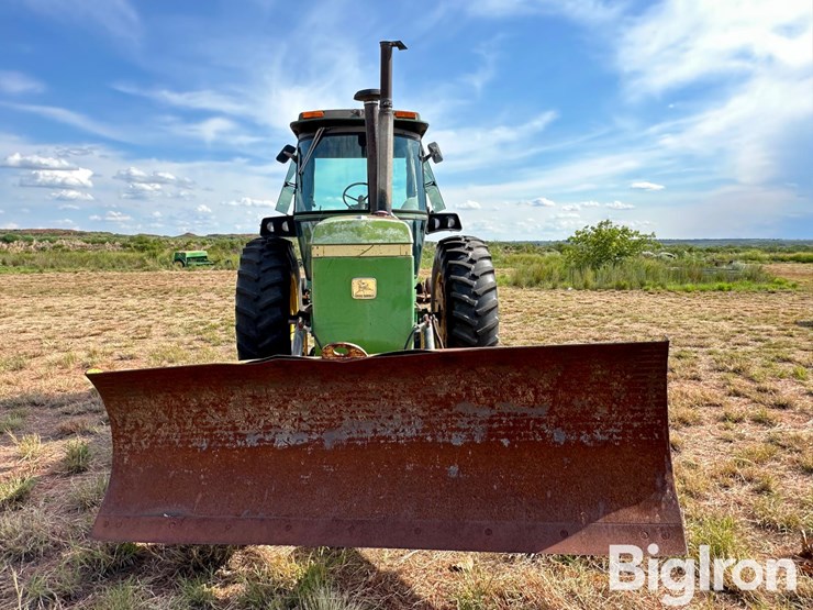1980-john-deere-4440-image-2
