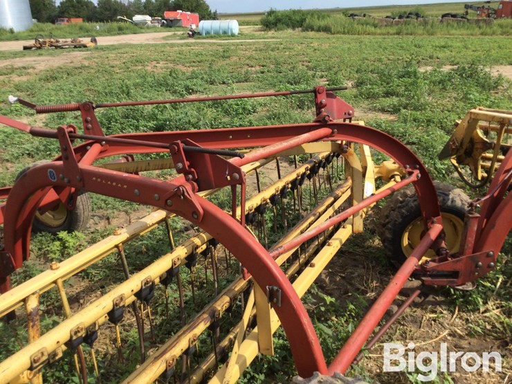 new-holland-258-image-16