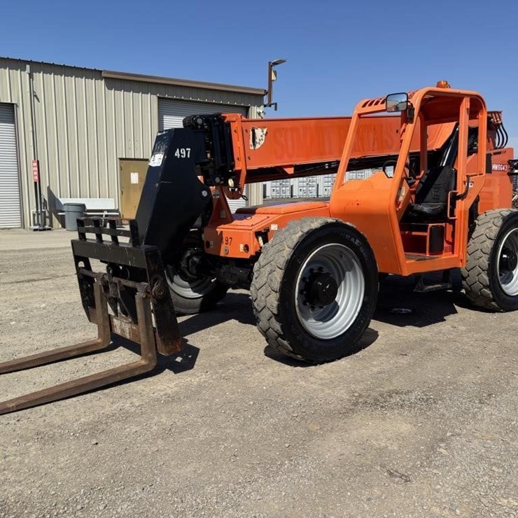 2015 JLG 8042