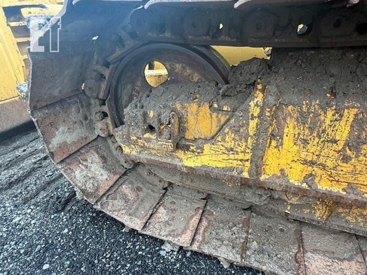 2005-komatsu-d39px-21-image-17