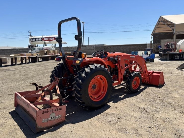 2018-kubota-l4701-image-3