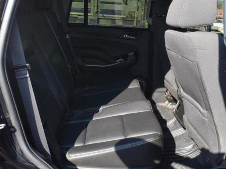 2017-chevrolet-tahoe-image-10