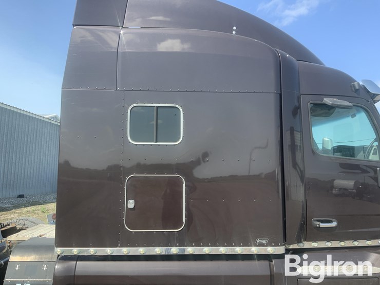 2015-peterbilt-579-image-13
