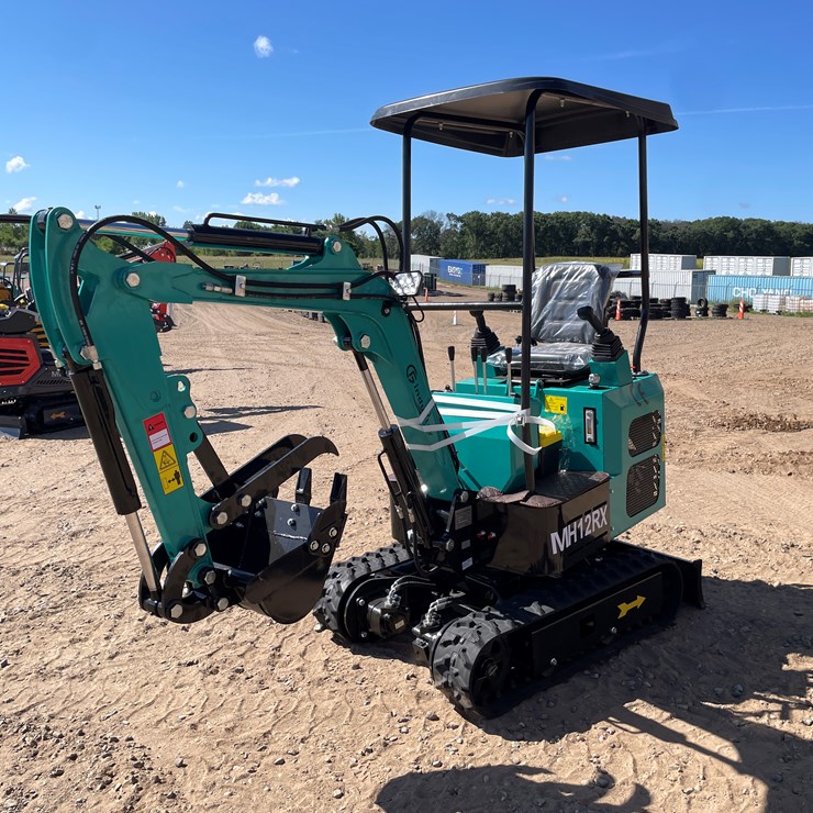 #9455 • 2025 Unused CFG Mini Excavator