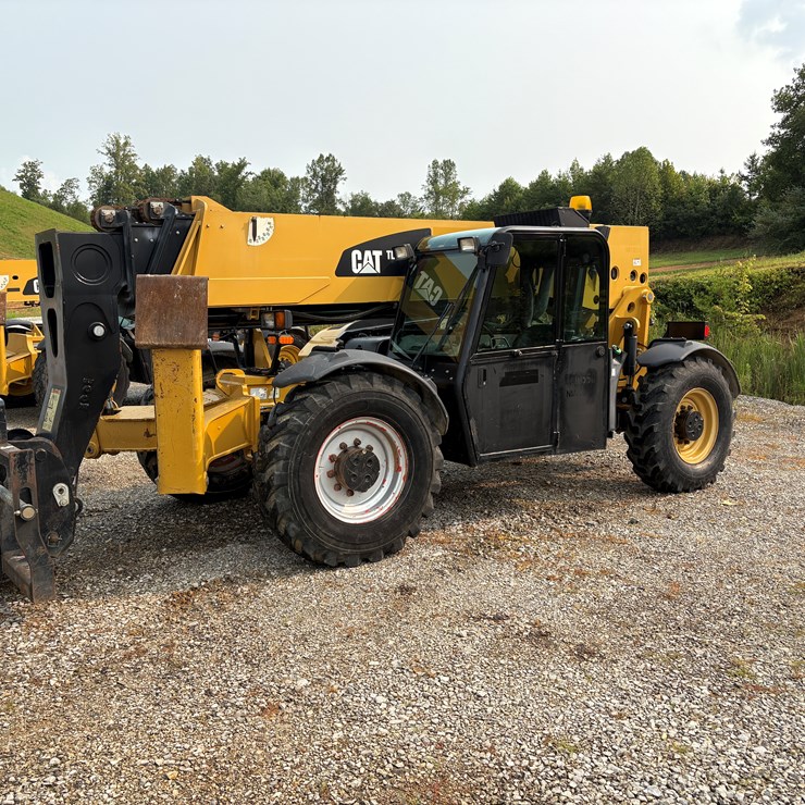 CATERPILLAR TL1055C