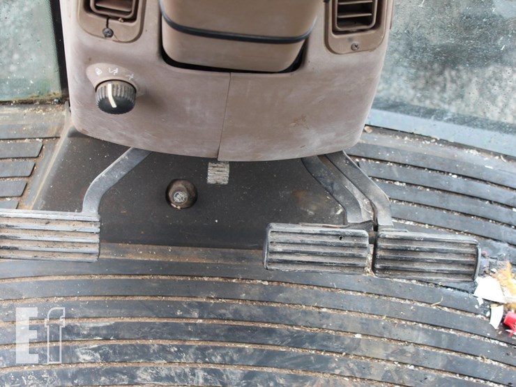 john-deere-8200-image-8
