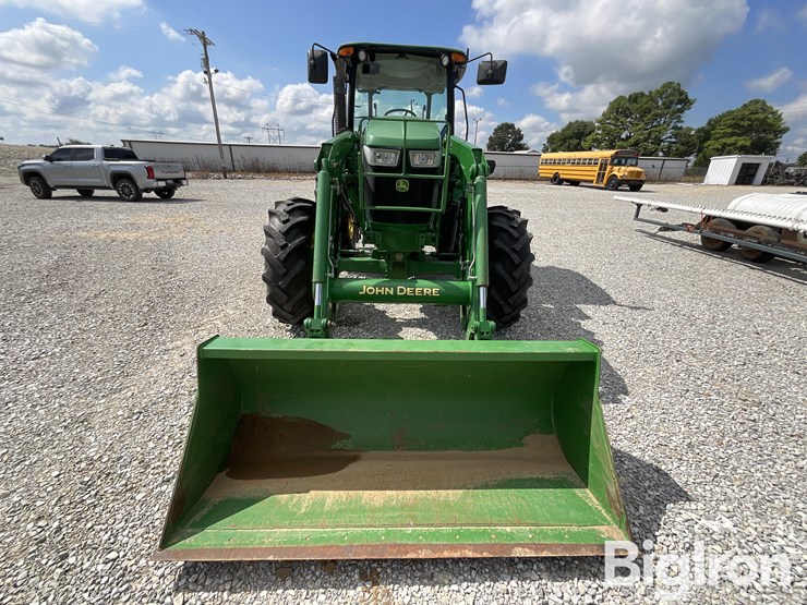 2015-john-deere-6130d-image-2
