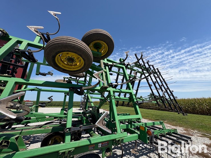 john-deere-726-image-12