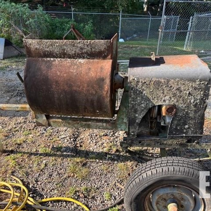 PORTABLE CONCRETE MIXER