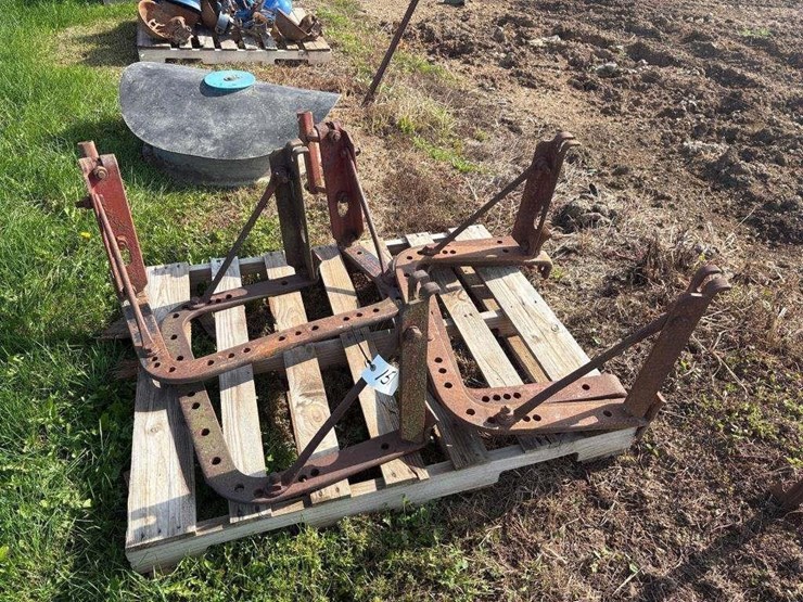 tractor-draw-bar-hitches-image-1