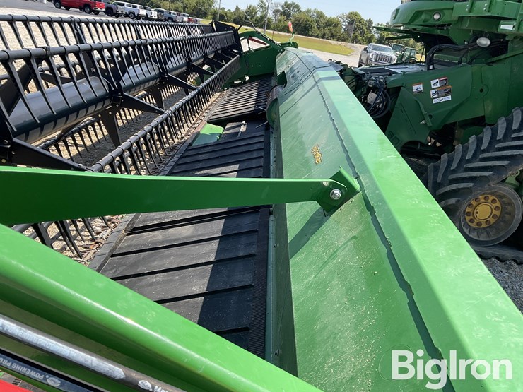 2019-john-deere-735fd-image-12