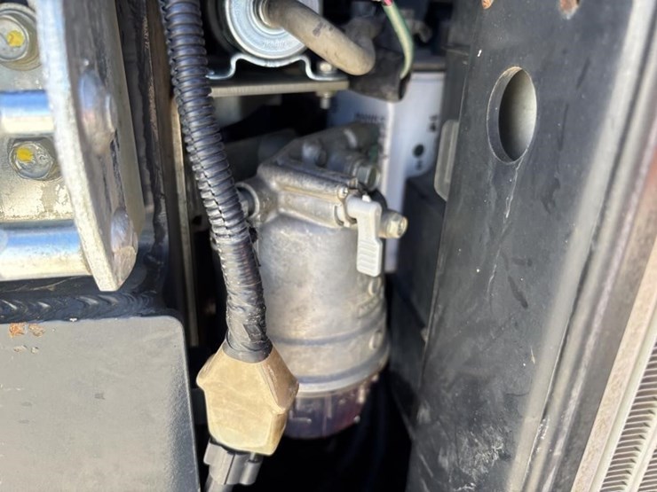 2019-kubota-svl75-2-image-31