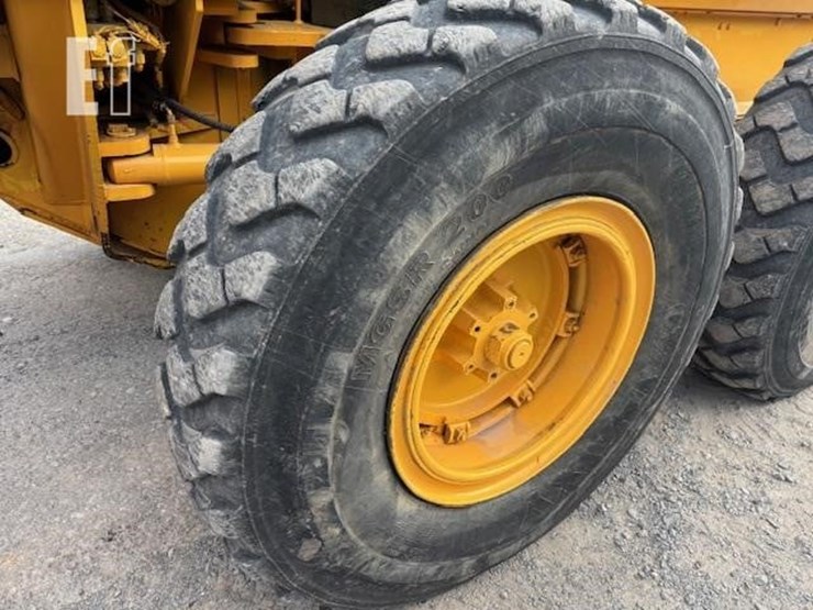 1998-komatsu-gd530a-2cy-image-39