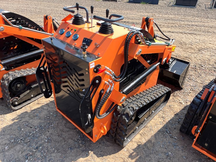#9289-•-unused-2025-landhero-mini-skid-steer-loader-image-3