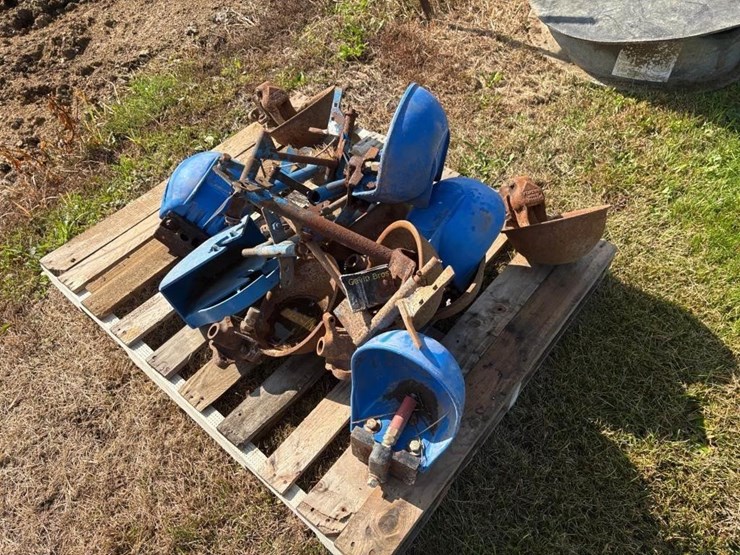 pallet-of-water-cups-image-3