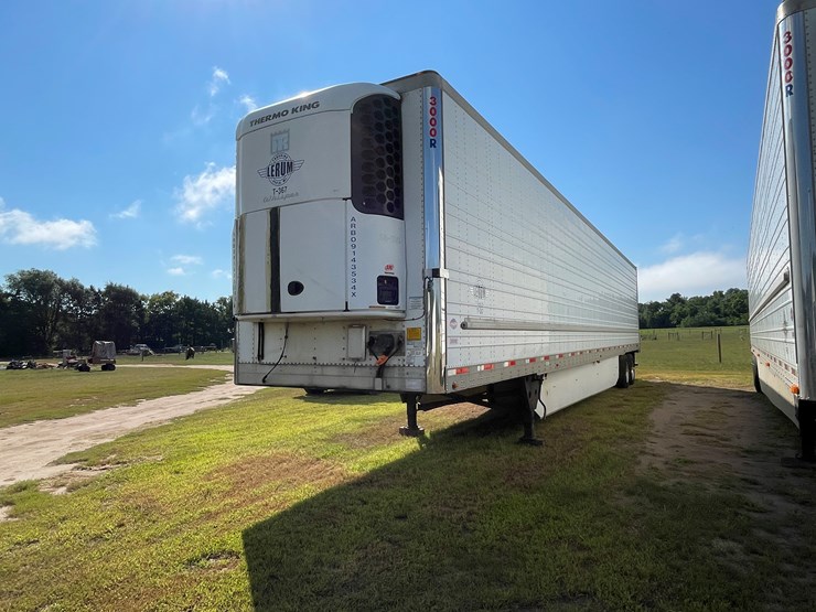 2017-utility-3000r-image-1