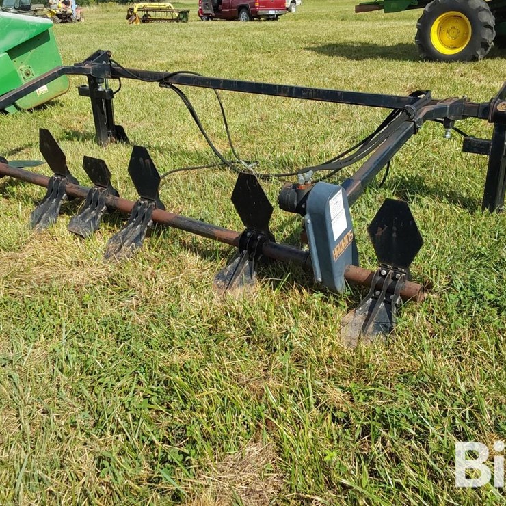 JOHN DEERE 643
