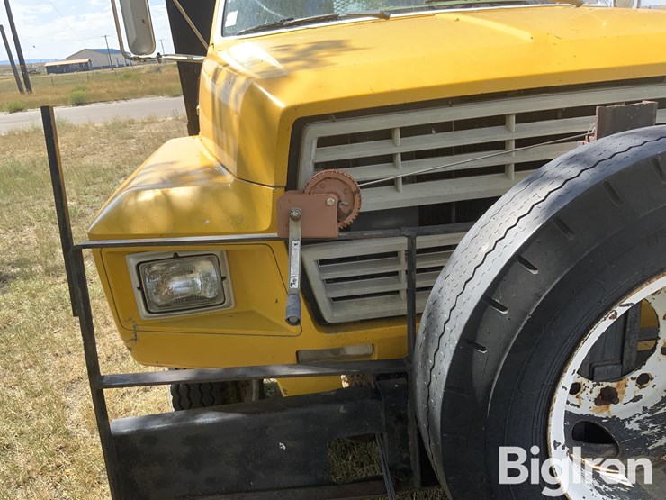 1988-ford-f700-image-14