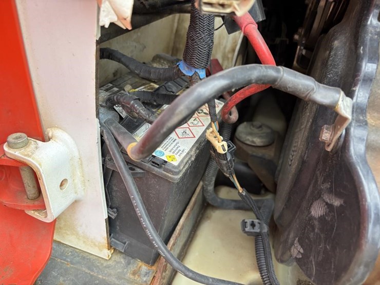 2022-bobcat-t550-image-30