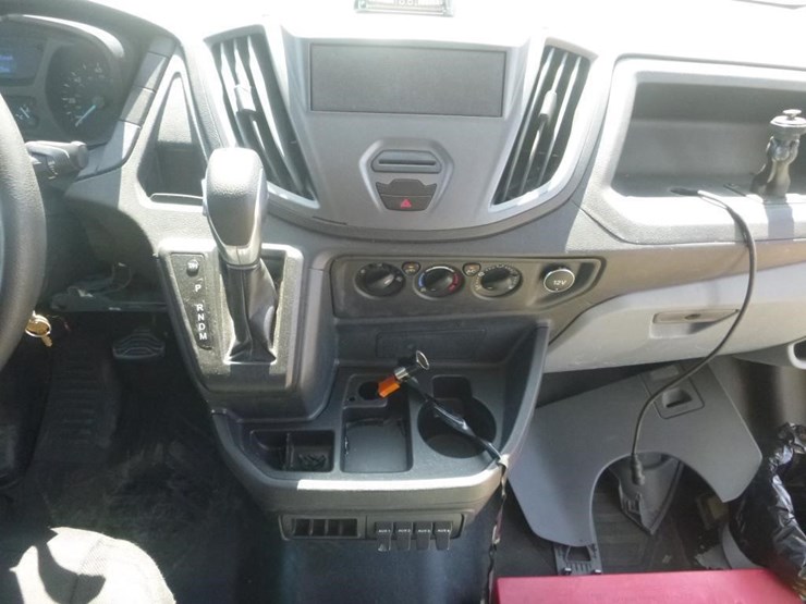 2018-ford-e350-image-9