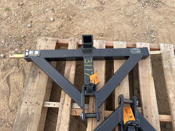 #3117-•-unused-2025-wolverine-skid-steer-class-2-quick-hitch-image-2
