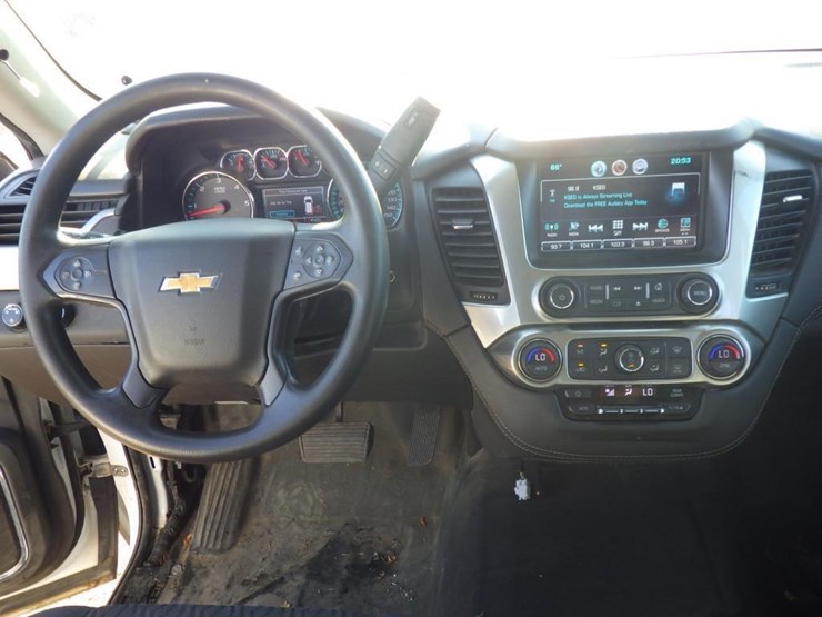 2020-chevrolet-tahoe-image-10