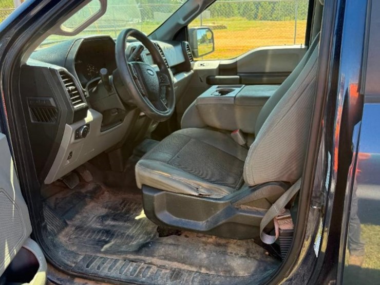 2017-ford-f150-xl-image-22