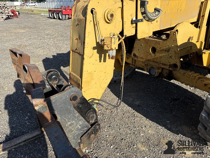 2002-caterpillar-th83-image-14