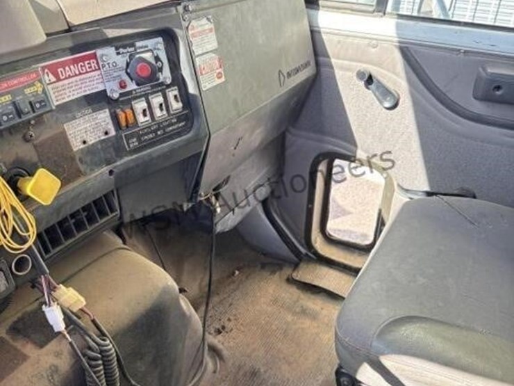 2000-international-4800-image-26