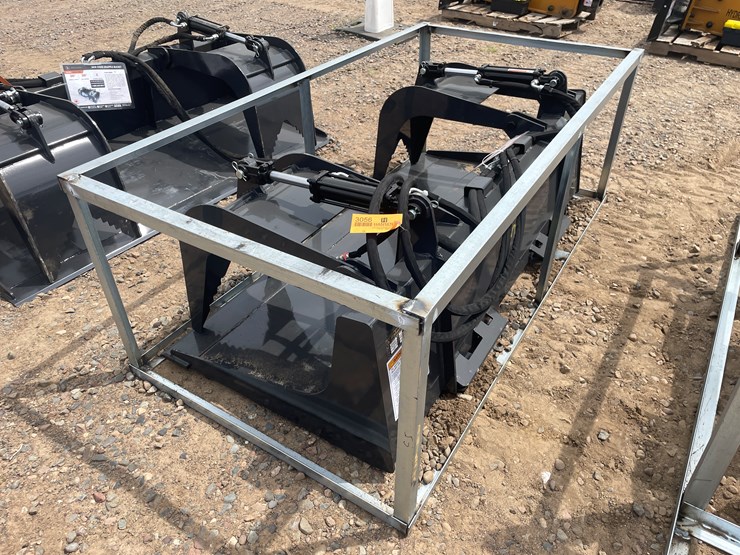#3056-•-unused-2025-wolverine-skid-steer-grapple-bucket-attachment-image-2
