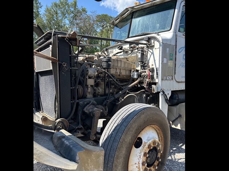 1989-peterbilt-379-image-6