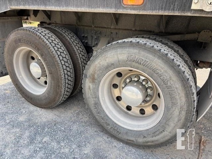 2022-kenworth-t880-image-27