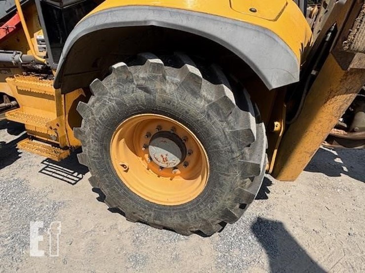 2012-volvo-bl70b-image-34