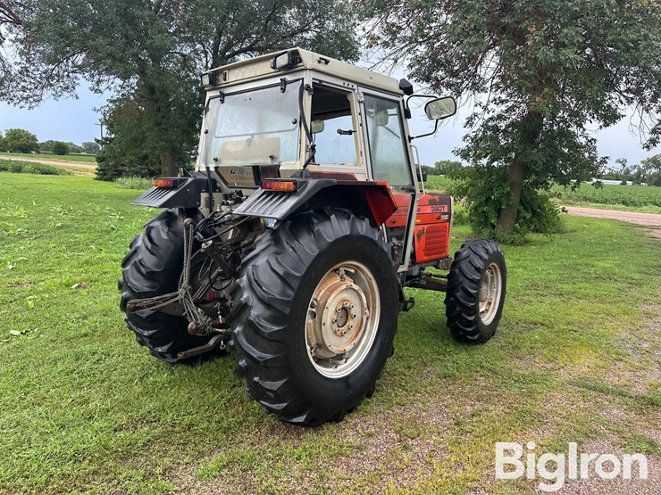 1995-massey-ferguson-390t-image-5