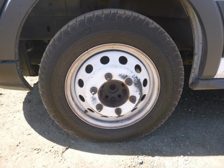 2018-ford-e350-image-14