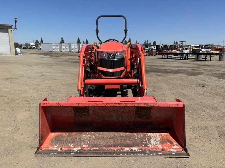 2018-kubota-l4701-image-6