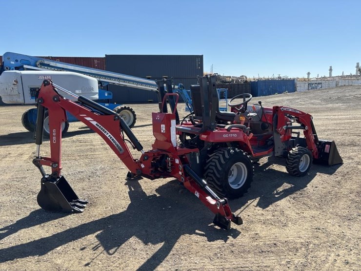 2017-massey-ferguson-gc1710-image-3