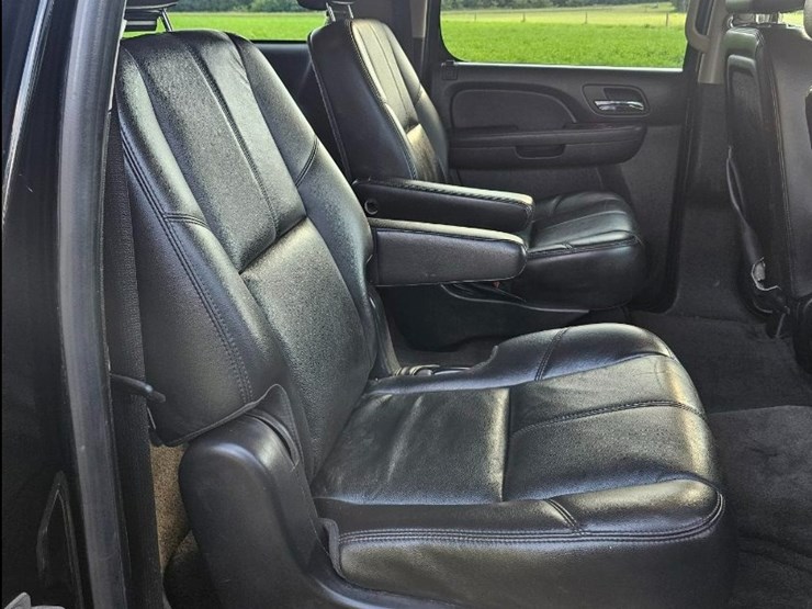 2009-gmc-yukon-xl-image-6