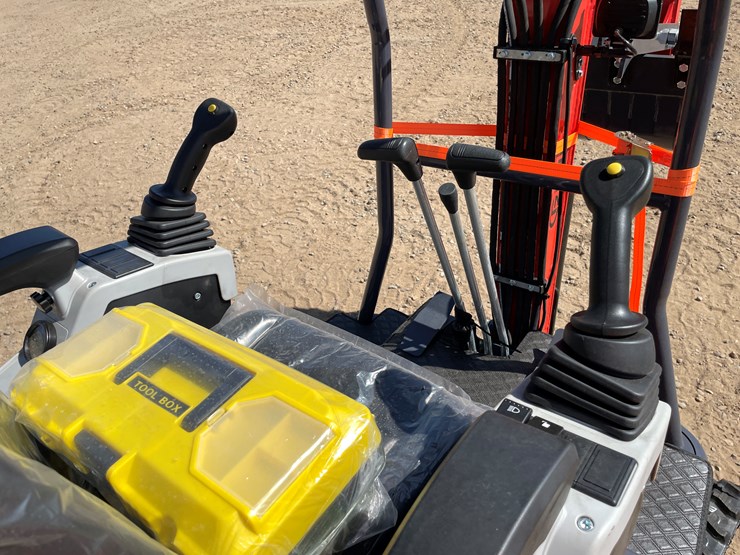 #9374-•-2025-unused-cfg-mini-excavator-image-6