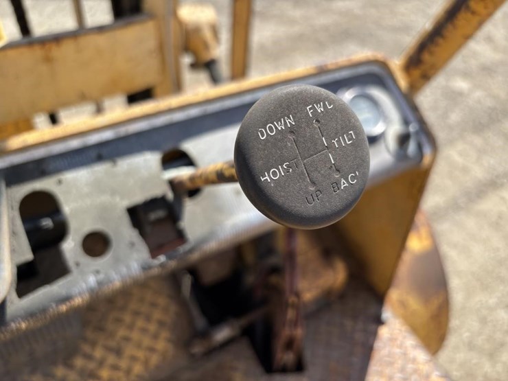 1969-hyster-h60f-image-19